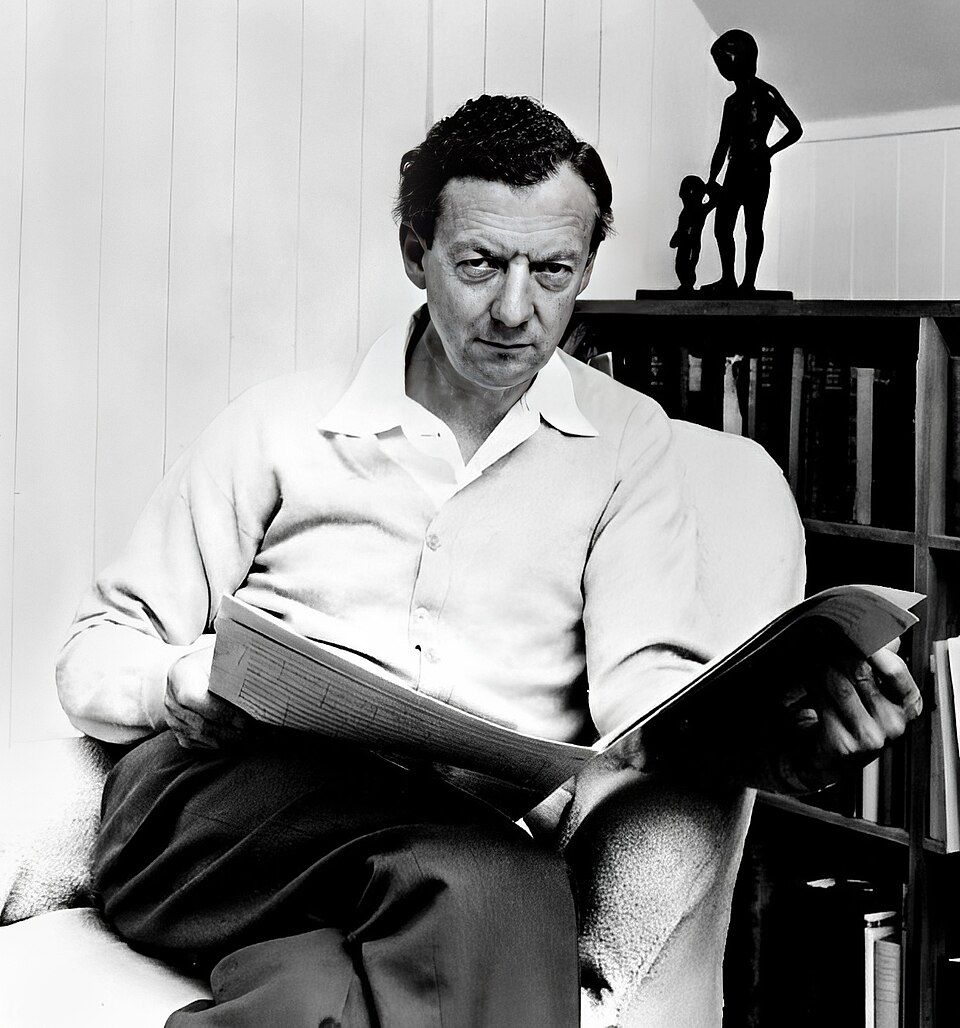 BENJAMIN BRITTEN